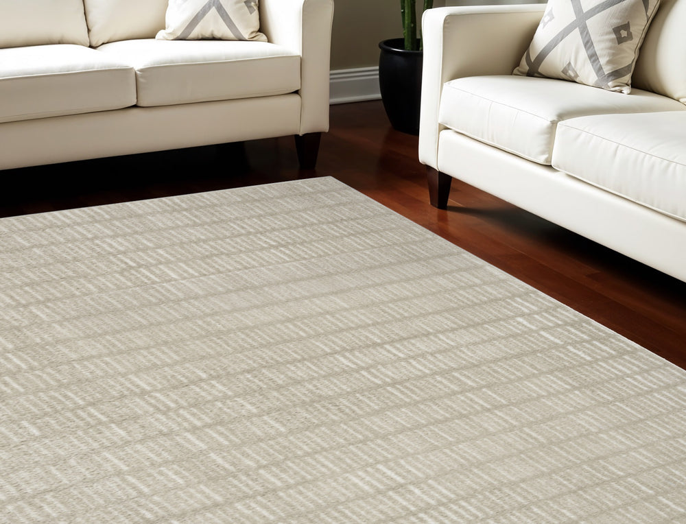 Homeroots 8' X 10' Ivory And Gray Geometric Area Rug  Polyester 552723