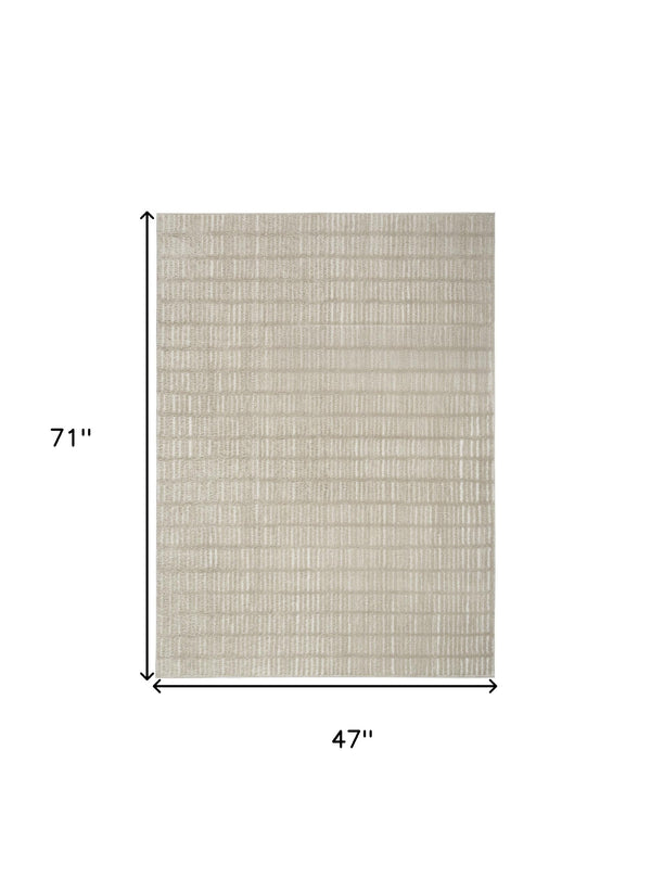 Homeroots 4' X 6' Ivory And Gray Geometric Area Rug  Polyester 552726