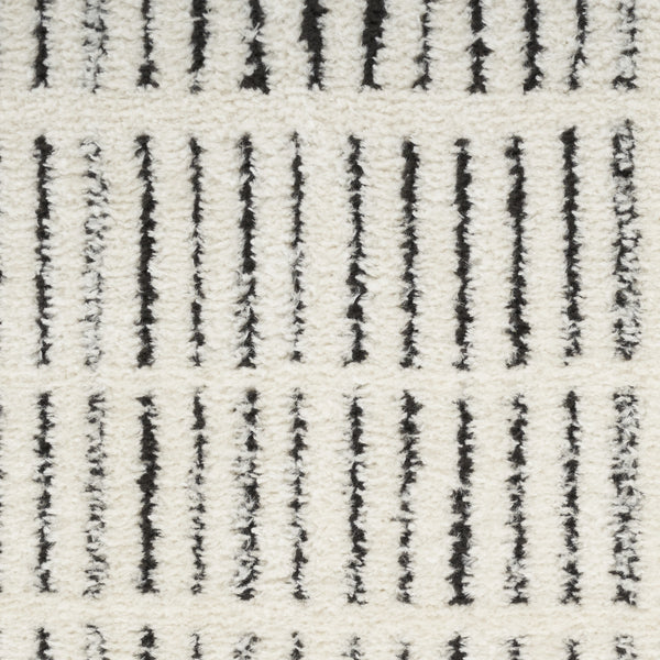 Homeroots 4' X 6' Ivory And Black Geometric Area Rug  Polyester 552727