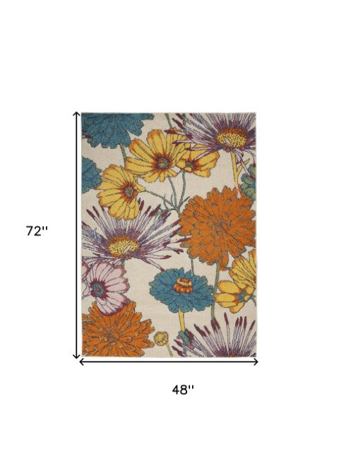 Homeroots 4' X 6' Cream Floral Power Loom Area Rug - Elegant Floral Design For Stylish Home Décor & Comfort 4' X 6' Polypropylene 552739