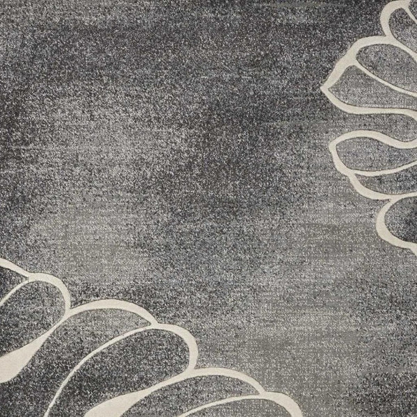 HomeRoots 5' Elegant Ivory and Gray Botanical Leaves Area Rug – Durable, Non-Skid, Stain-Resistant Design 4' X 6' 552787