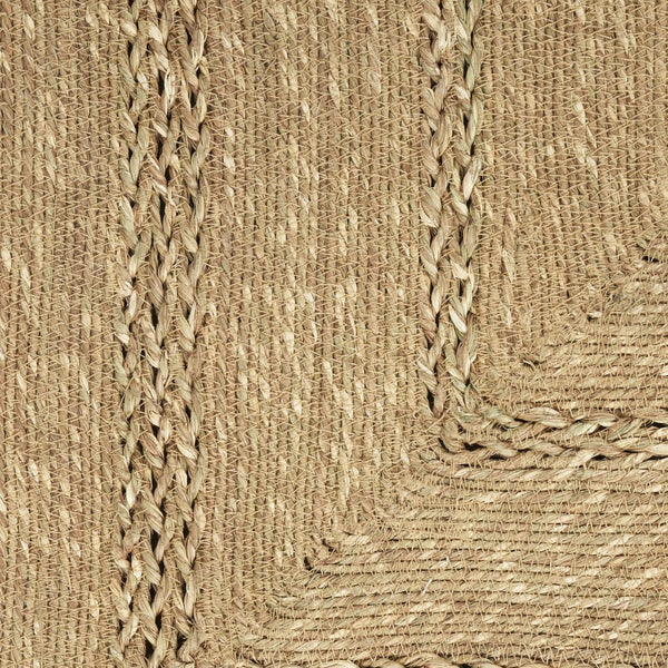 HomeRoots 5' Natural and Brown Handcrafted Area Rug – Versatile Indoor/Outdoor Seagrass Design for Any Space 552801
