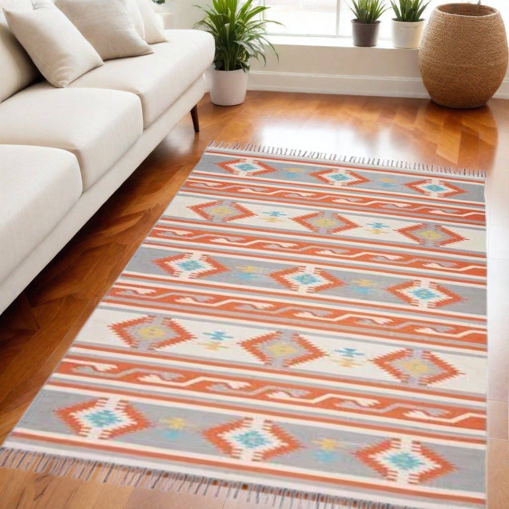 Homeroots 5' X 7' Orange Southwestern Handmade Area Rug With Fringe  Cotton Blend 552828
