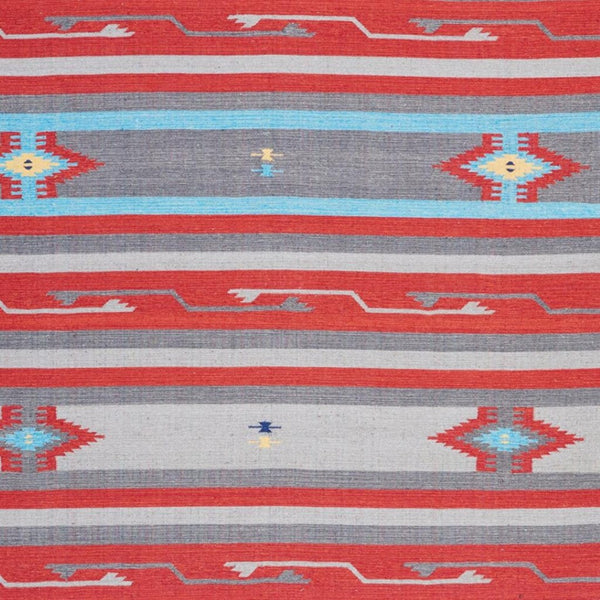 HomeRoots 8' Handcrafted Ivory Southwestern Area Rug with Fringed Edges - Perfect for Modern & Rustic Spaces 8' X 10' 552832