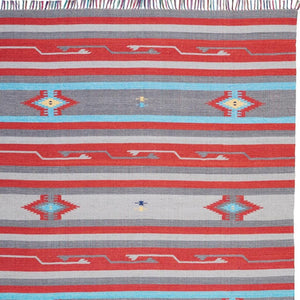 HomeRoots 8' Handcrafted Ivory Southwestern Area Rug with Fringed Edges - Perfect for Modern & Rustic Spaces 8' X 10' 552832