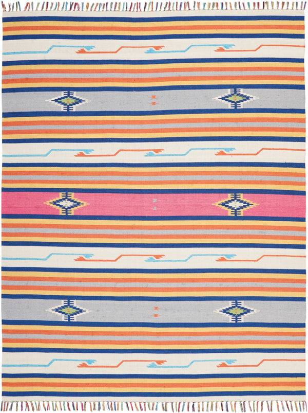 HomeRoots 8' Handcrafted Ivory Southwestern Area Rug with Fringed Edges - Perfect for Modern & Rustic Spaces 8' X 10' 552832