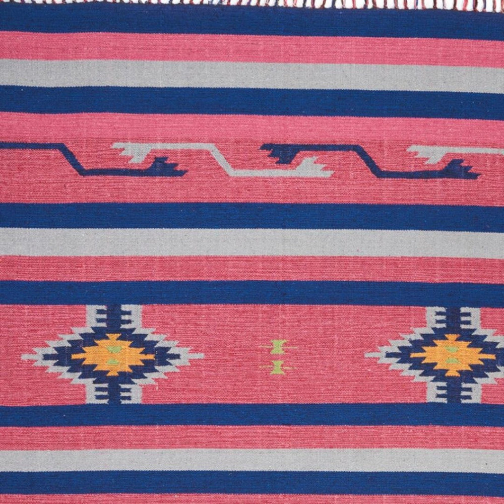 HomeRoots 8' Gray and Red Southwestern Handmade Area Rug - Cozy Texture, Geometric Design, Timeless Style 8' X 10' 552834