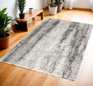 Homeroots 4' X 6' Charcoal And Ivory Abstract Shag Area Rug  Polyester 553109