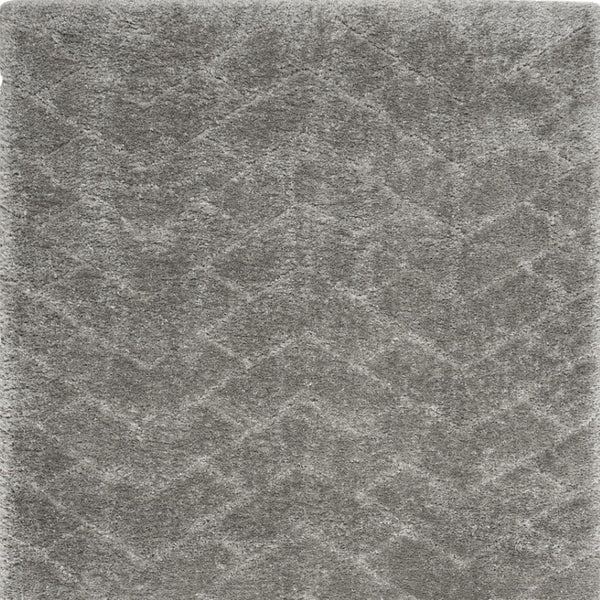 HomeRoots 5' Cozy Gray Chevron Shag Area Rug - Plush, Durable, Stain-Resistant Design for Modern Living Spaces 4' X 6' 553110