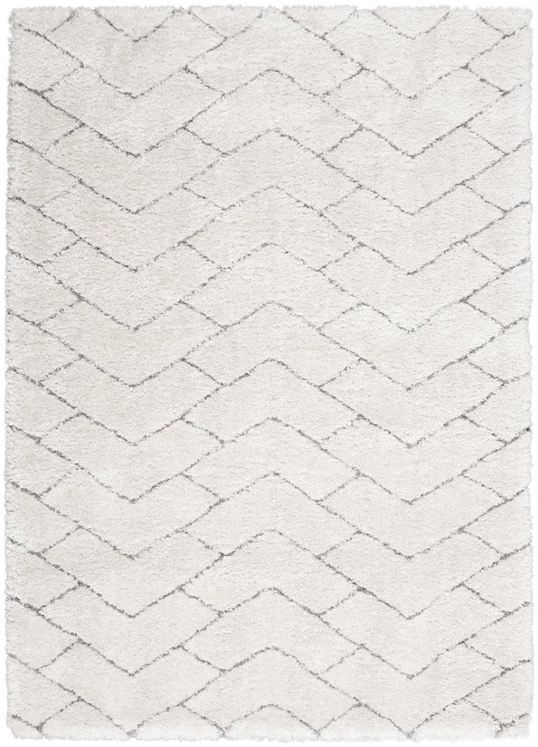 HomeRoots 5' Modern Ivory and Gray Chevron Shag Area Rug for Cozy Homes | Plush, Stylish, Stain-Resistant Design 4' X 6' 553111