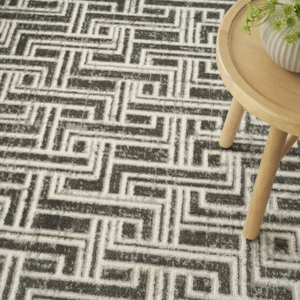 HomeRoots 9' Gray Geometric Distressed Area Rug - Modern Elegance for Living Spaces with Textured Design 9' X 12' 553140