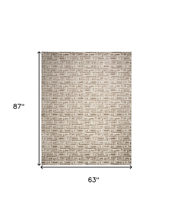 Homeroots 5' X 7' Brown Geometric Distressed Area Rug  Synthetic 553148