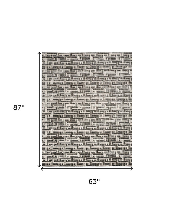 Homeroots 5' X 7' Gray Geometric Distressed Area Rug  Synthetic 553149