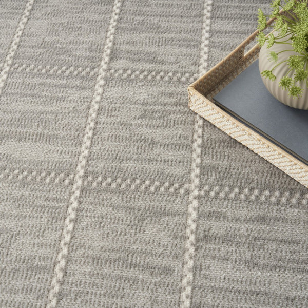 HomeRoots 9' Stylish Gray Geometric Area Rug – Modern Design, Durable, Soft Surface for Living Room or Bedroom 8' X 10' 553178