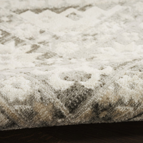 HomeRoots 8' Gray Geometric Distressed Area Rug - Modern Elegance for Living Rooms, Bedrooms & Dining Spaces 8' X 10' 553206