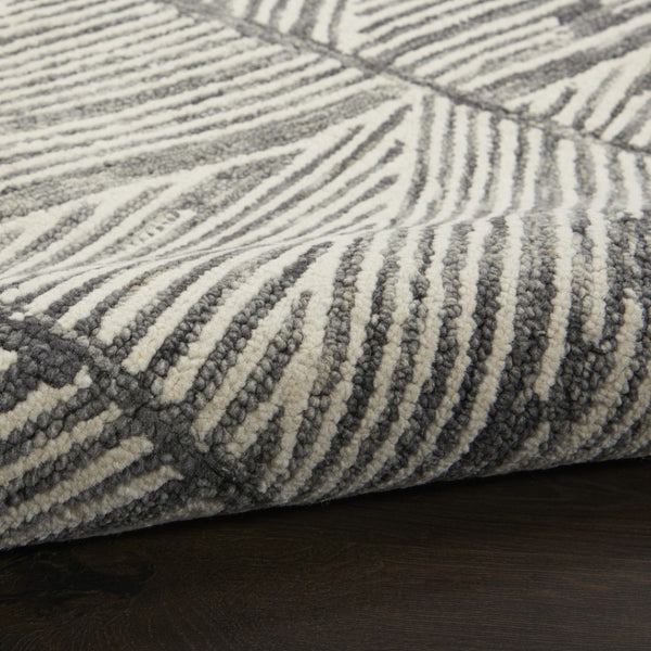 HomeRoots 8' Gray and White Wool Abstract Area Rug - Modern Design for Cozy Comfort in Living Spaces 8' X 12' 553377
