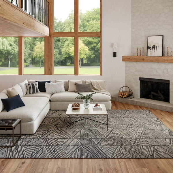 HomeRoots 8' Gray and White Wool Abstract Area Rug - Modern Design for Cozy Comfort in Living Spaces 8' X 12' 553377