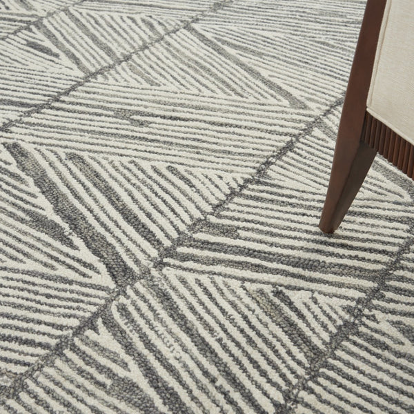 HomeRoots 8' Gray and White Wool Abstract Area Rug - Modern Design for Cozy Comfort in Living Spaces 8' X 12' 553377