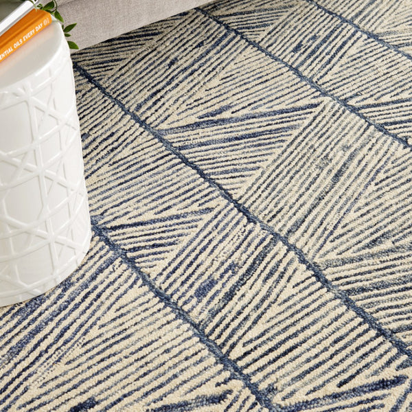 Homeroots 8' Modern Blue And White Wool Geometric Area Rug - Stain Resistant, Stylish, Perfect For Family Spaces 8' X 10' Wool 553378