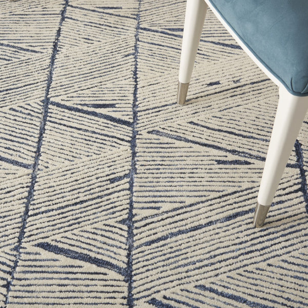 Homeroots 8' Modern Blue And White Wool Geometric Area Rug - Stain Resistant, Stylish, Perfect For Family Spaces 5' X 7' Wool 553381