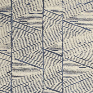 Homeroots 8' Modern Blue And White Wool Geometric Area Rug - Stain Resistant, Stylish, Perfect For Family Spaces 5' X 7' Wool 553381