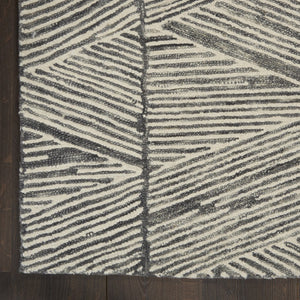 HomeRoots 8' Gray and White Wool Abstract Area Rug - Modern Design for Cozy Comfort in Living Spaces 5' X 7' 553382