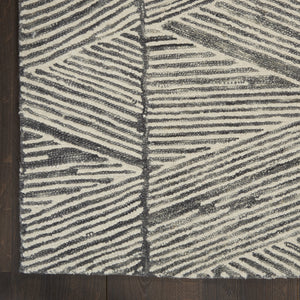 Homeroots 8' Gray And White Wool Abstract Area Rug - Modern Design For Cozy Elegance And Style In Any Room 5' X 7' Wool 553382