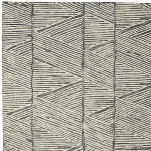 HomeRoots 8' Gray and White Wool Abstract Area Rug - Modern Design for Cozy Comfort in Living Spaces 4' X 6' 553383