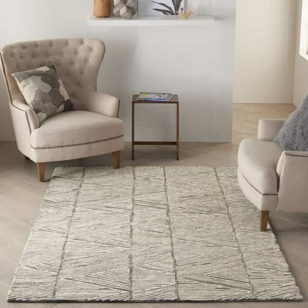 Homeroots 8' Gray And White Wool Abstract Area Rug - Modern Design For Cozy Elegance And Style In Any Room 4' X 6' Wool 553383