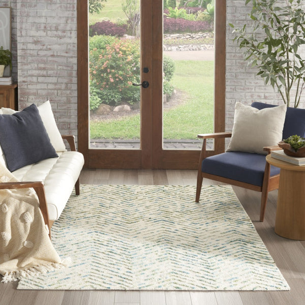 HomeRoots 8' Luxurious Wool Chevron Area Rug in Ivory, Blue & Green – Perfect for Modern Living Spaces! 5' X 7' 553390