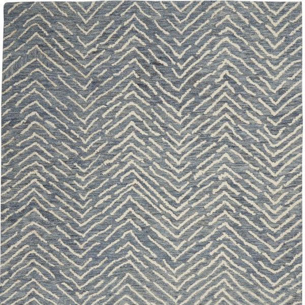 Homeroots 8' Wool Chevron Area Rug In Indigo And Ivory - Modern Artistry To Enhance Your Living Space Elegantly 4' X 6' Wool 553391