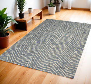 Homeroots 8' Wool Chevron Area Rug In Indigo And Ivory - Modern Artistry To Enhance Your Living Space Elegantly 4' X 6' Wool 553391
