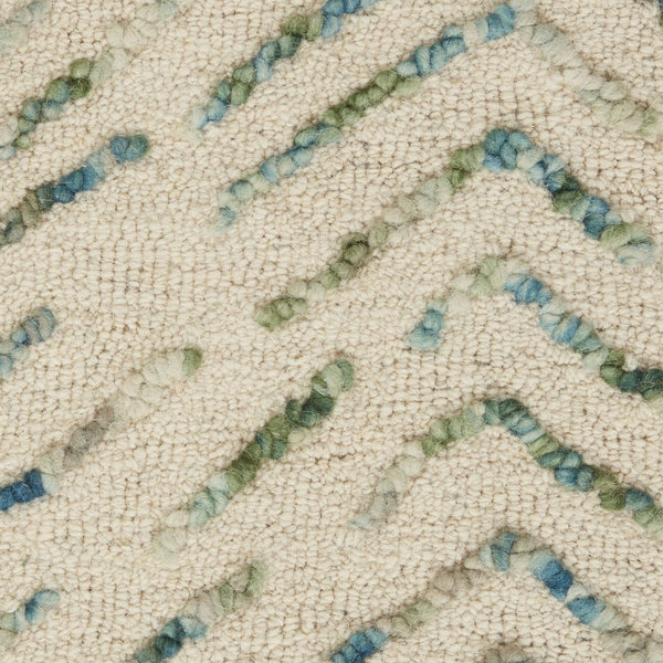 HomeRoots 8' Luxurious Wool Chevron Area Rug in Ivory, Blue & Green – Perfect for Modern Living Spaces! 4' X 6' 553392
