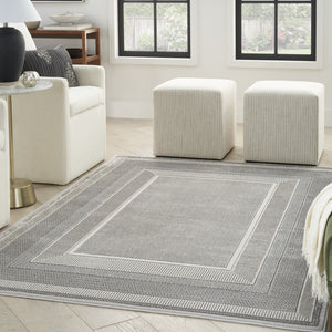 Homeroots 4' X 6' Silver And Ivory Geometric Non Skid Area Rug  Polyester 553430
