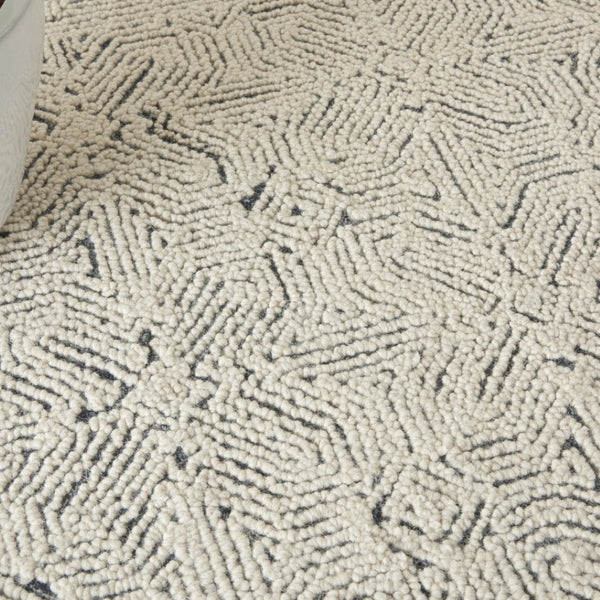 HomeRoots 8' Navy Blue and Ivory Wool Abstract Area Rug - Modern Luxury for Living Spaces, Durable & Soft 4' X 6' 553493