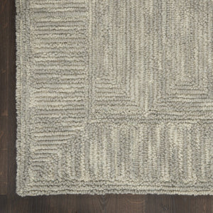 HomeRoots 8' Gray Wool Geometric Runner Rug - Soft, Durable, Modern Design Perfect for Hallways & Narrow Spaces! 553504