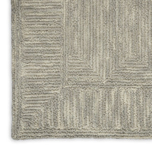 HomeRoots 8' Gray Wool Geometric Runner Rug - Soft, Durable, Modern Design Perfect for Hallways & Narrow Spaces! 553504