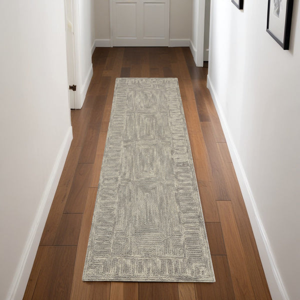 Homeroots 8' Gray Wool Geometric Runner Rug - Stylish, Modern Accent For Hallways, Kitchens, And Laundry Rooms  Wool 553504