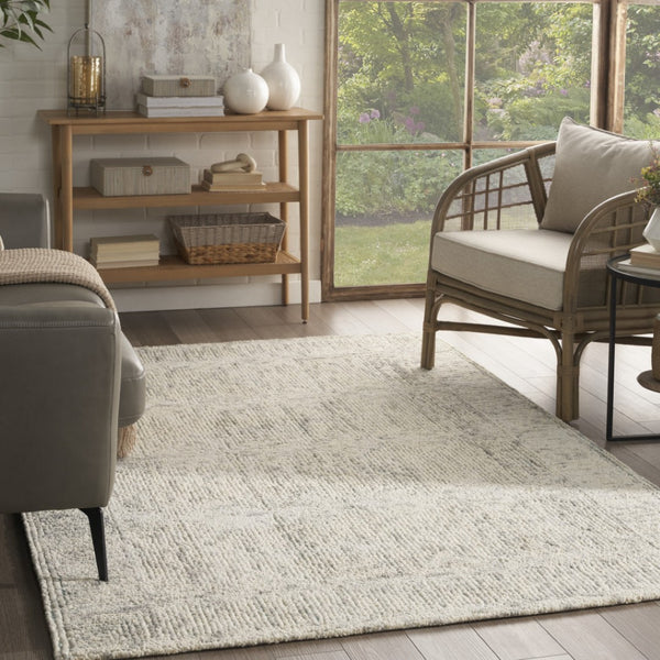 HomeRoots 8' Wool Area Rug in Ivory and Gray - Modern Geometric Design for Stylish Living Spaces & Comfort 5' X 7' 553505