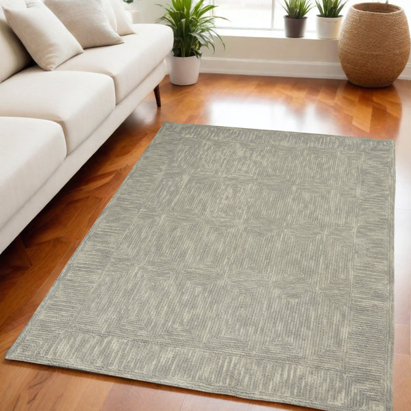 Homeroots 8' Gray Wool Geometric Area Rug – Stylish, Warm, Modern Design For Cozy Living Spaces And Elegance 5' X 7' Wool 553506