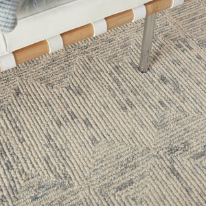 HomeRoots 8' Wool Area Rug in Ivory and Gray - Modern Geometric Design for Stylish Living Spaces & Comfort 4' X 6' 553507