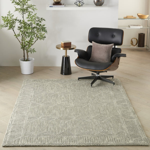 HomeRoots 8' Gray Wool Geometric Area Rug - Elegant, Durable Design for Contemporary Living Spaces and Comfort 4' X 6' 553508