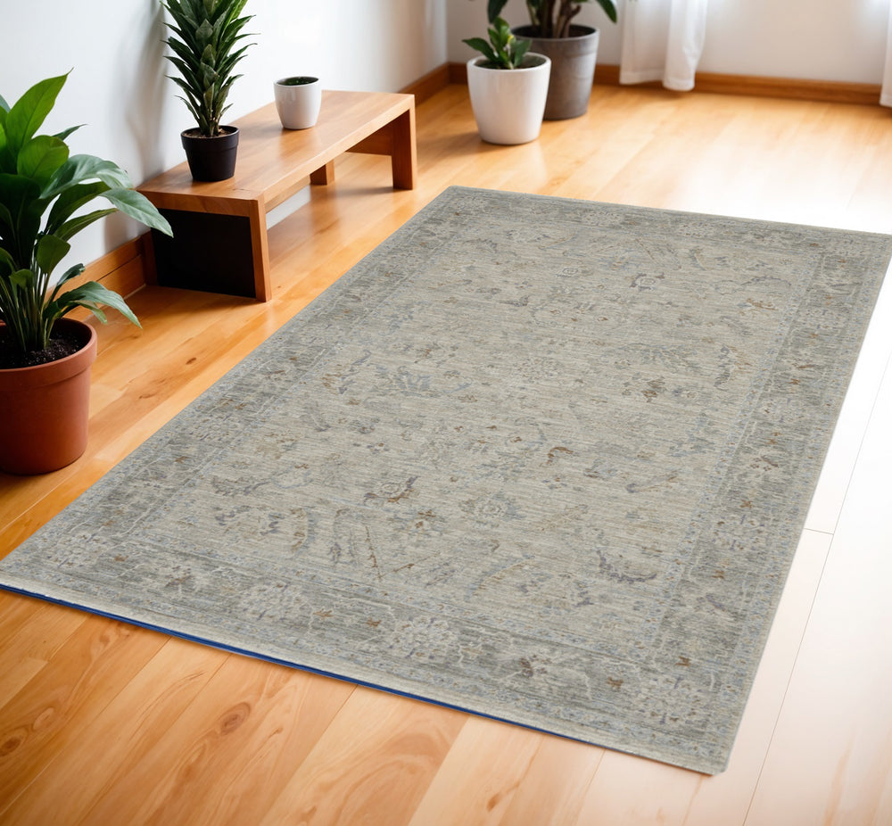 Homeroots 4' X 6' Gray Floral Power Loom Area Rug  Polyester 553509
