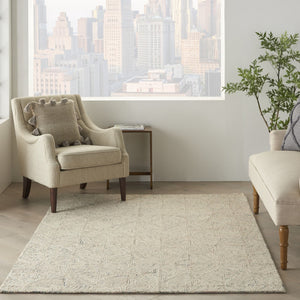 HomeRoots 5' Luxurious Ivory Tan and Gray Wool Geometric Area Rug for Contemporary Home Decor Style 5' X 8' 553513