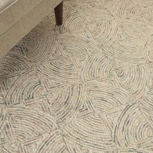 HomeRoots 5' Luxurious Ivory Tan and Gray Wool Geometric Area Rug for Contemporary Home Decor Style 5' X 8' 553513
