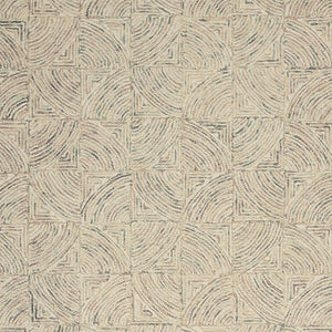 HomeRoots 5' Luxurious Ivory Tan and Gray Wool Geometric Area Rug for Contemporary Home Decor Style 4' X 6' 553517