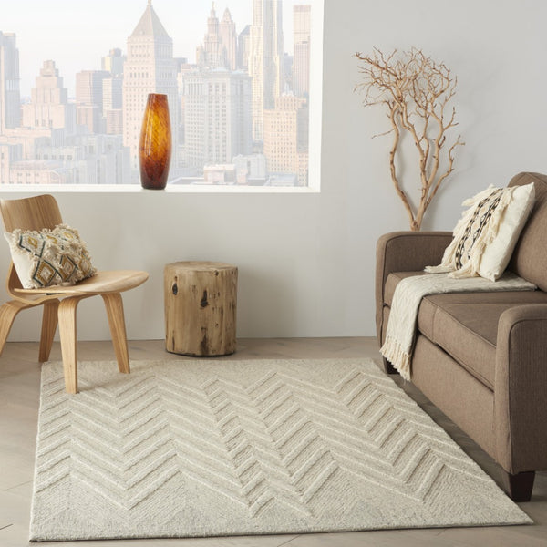 HomeRoots 5' Modern Ivory and Gray Wool Chevron Area Rug – Soft, Stylish Accent for Living Rooms & Bedrooms 5' X 8' 553519