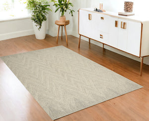 Homeroots 4' X 6' Ivory And Gray Wool Chevron Area Rug  Wool 553521