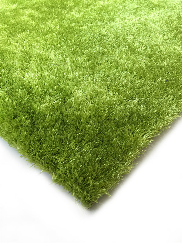 Homeroots 5' X 7' Lime Green Shag Hand Tufted Area Rug  Polyester 553565