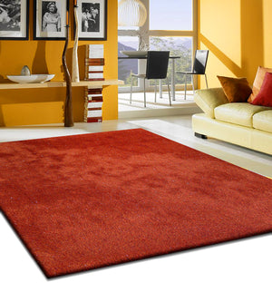 Homeroots 8' X 11' Red Shag Hand Tufted Area Rug  Polyester 553599